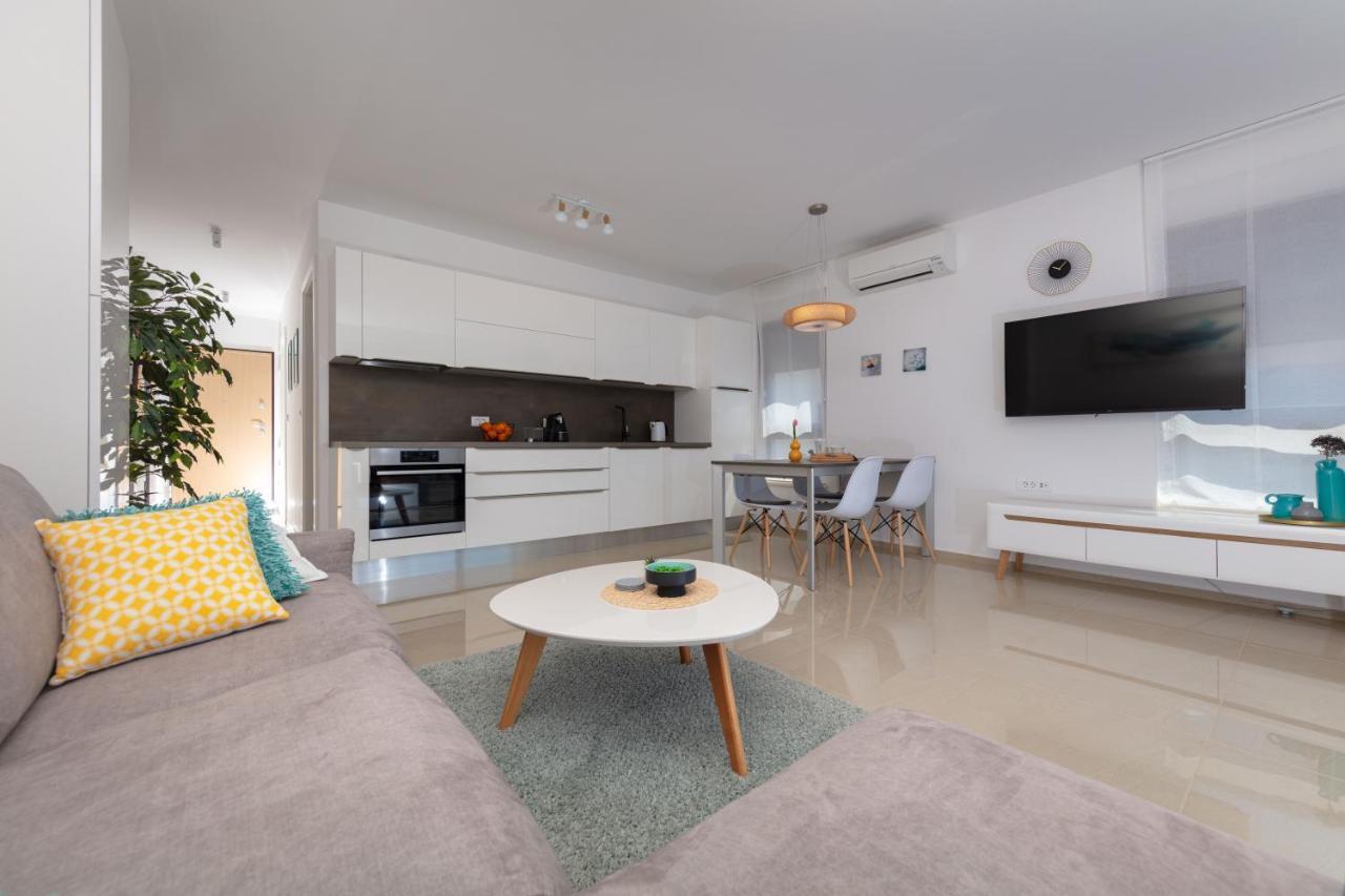 Tirkiz Apartment Banjole Luaran gambar