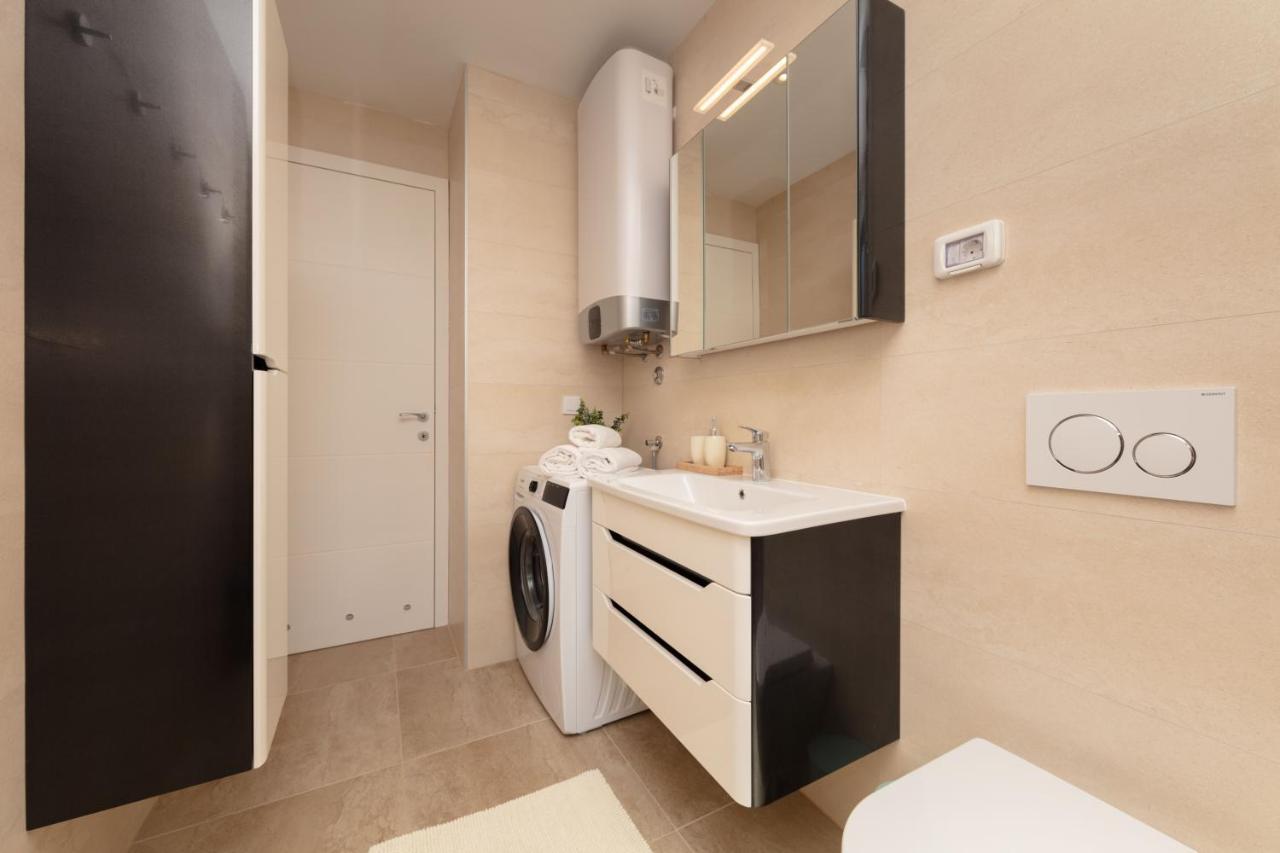Tirkiz Apartment Banjole Luaran gambar
