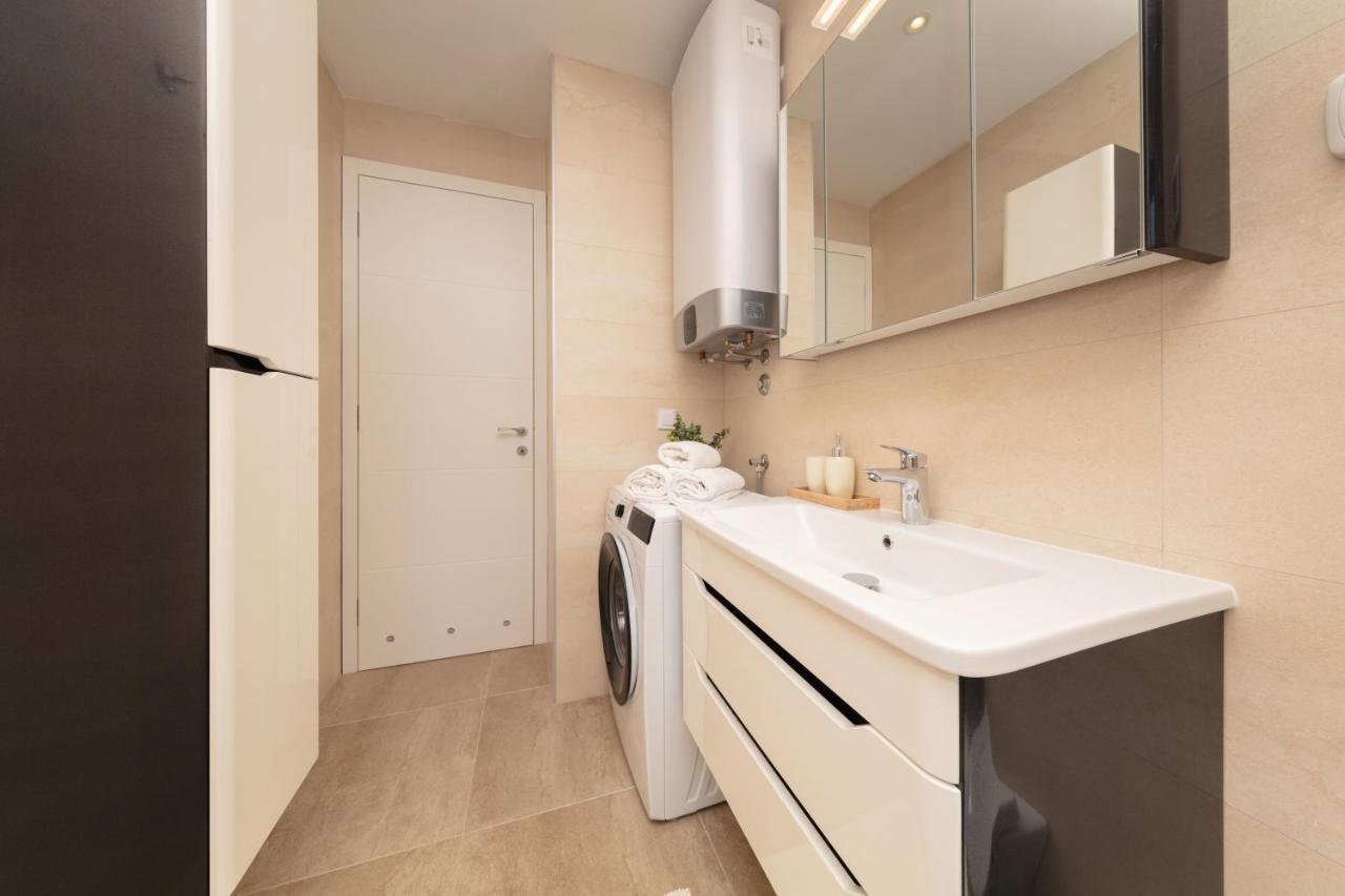 Tirkiz Apartment Banjole Luaran gambar