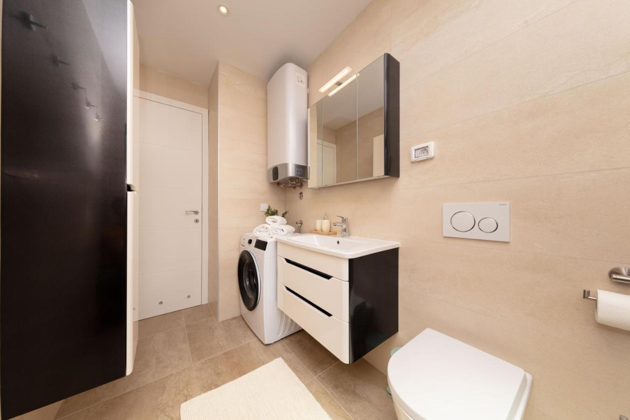 Tirkiz Apartment Banjole Luaran gambar