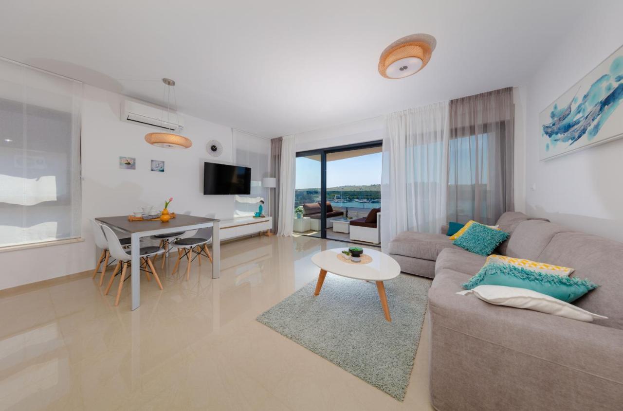 Tirkiz Apartment Banjole Luaran gambar